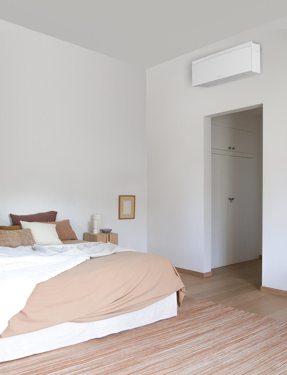 DAIKIN EMURA WHITE- SET MURAL